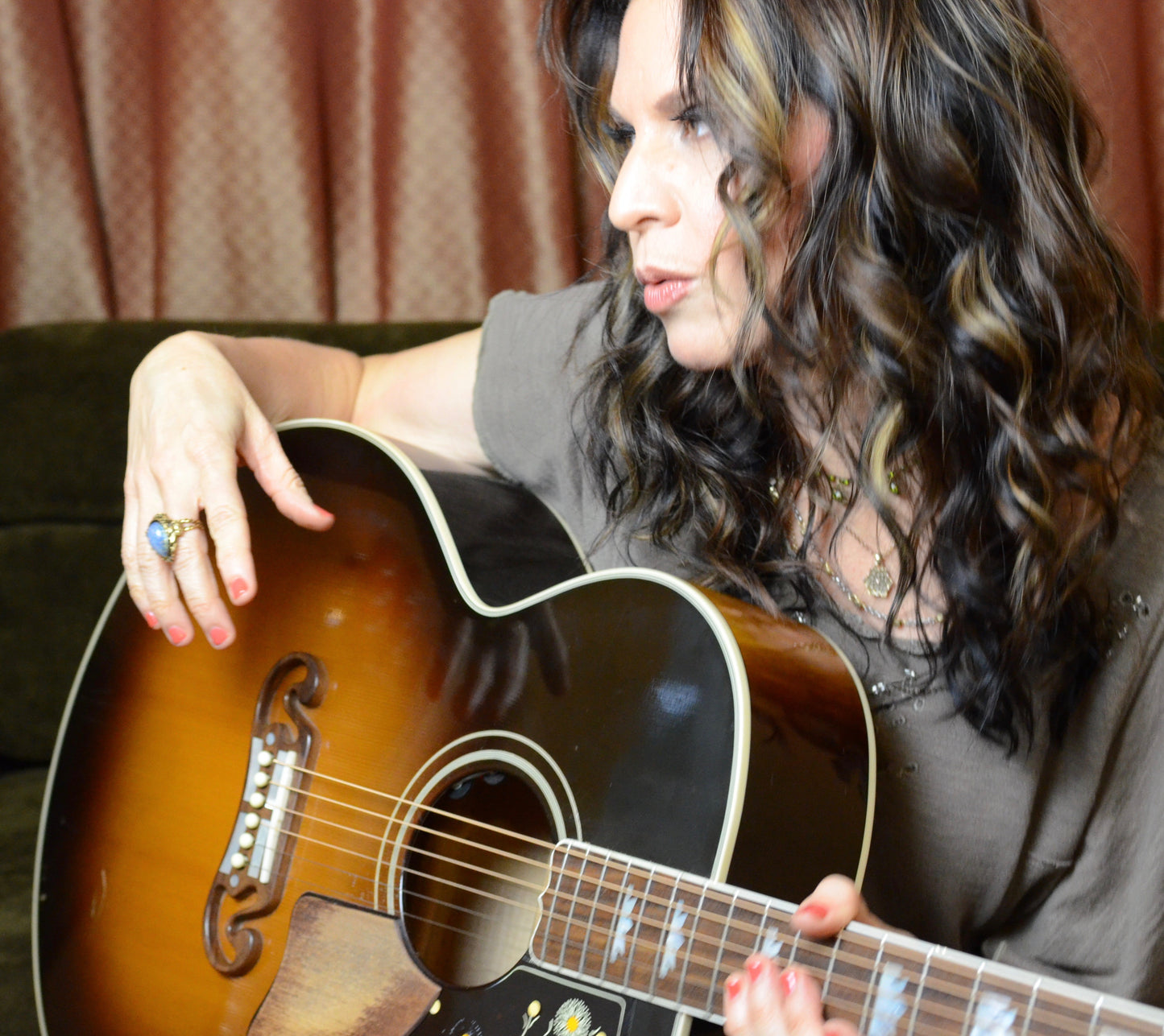 One Private Zoom Guitar / Songwriting Lesson